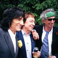 Ронни, Билл и Кит на свадьбе Лии Вуд в июне